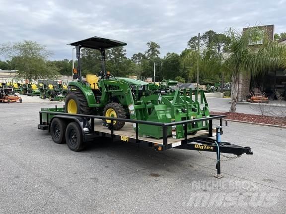 John Deere 3043D Traktoren