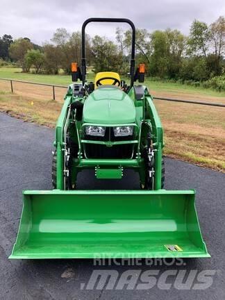 John Deere 3043D Traktoren