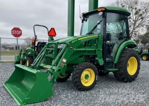 John Deere 3046R Traktoren