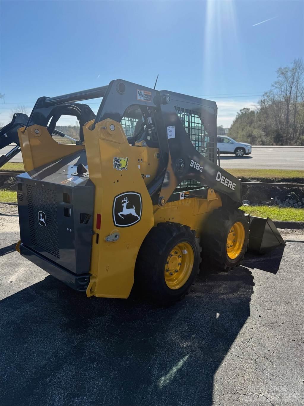 John Deere 318G Kompaktlader