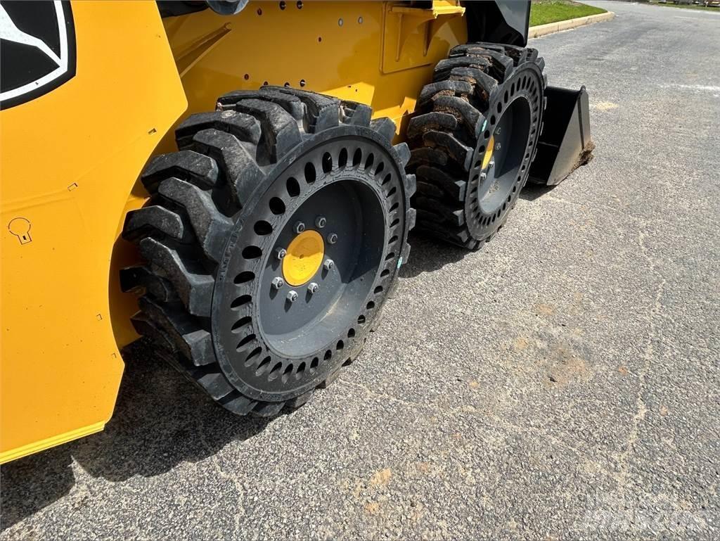 John Deere 318G Kompaktlader