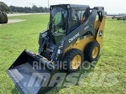 John Deere 318G Kompaktlader