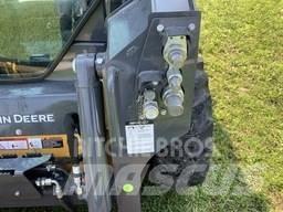 John Deere 318G Kompaktlader