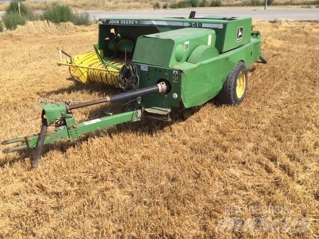 John Deere 349 Quaderpressen