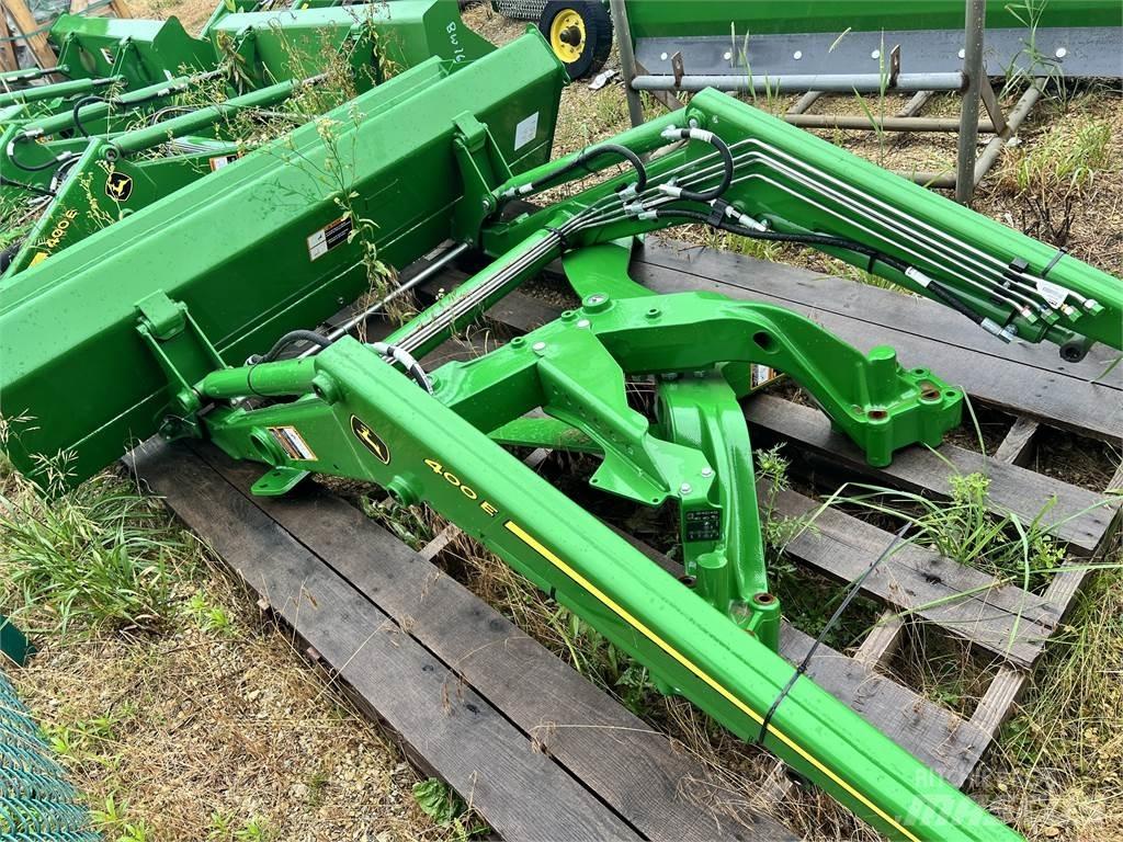 John Deere 400E Traktoren