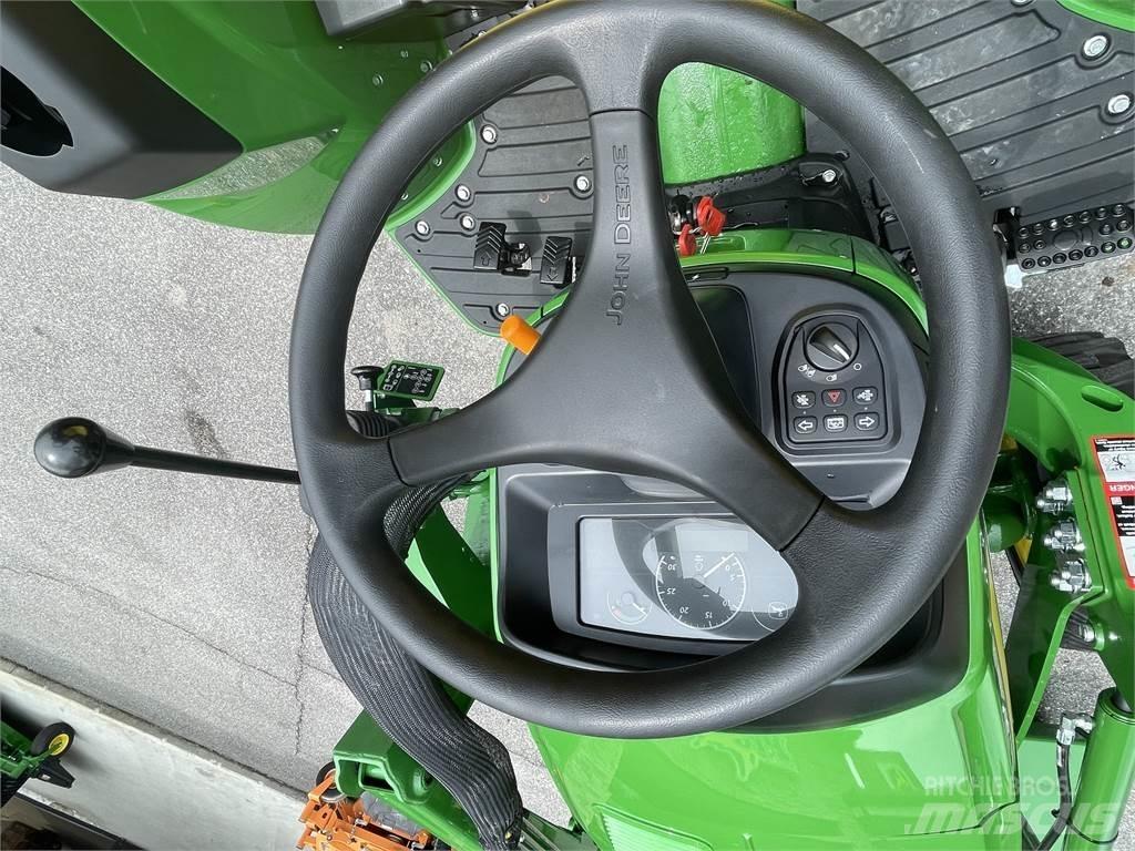 John Deere 4052M Traktoren