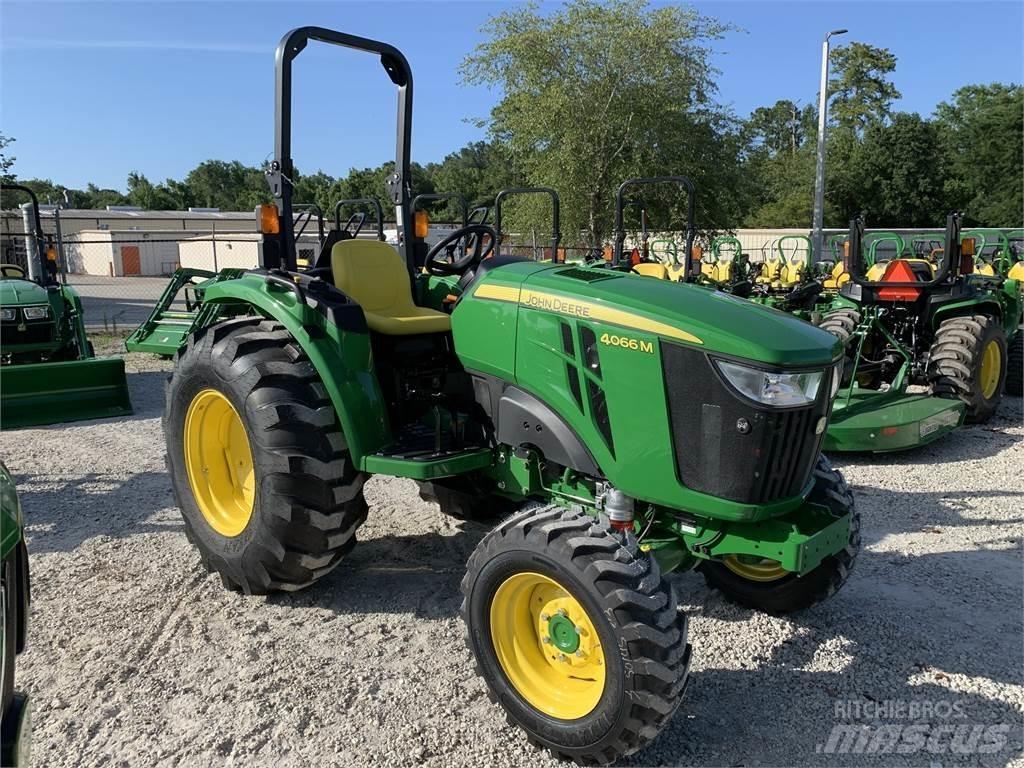 John Deere 4066M Traktoren