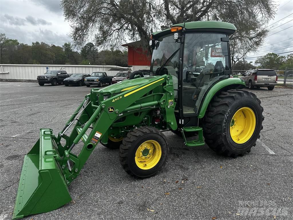 John Deere 4066R Traktoren