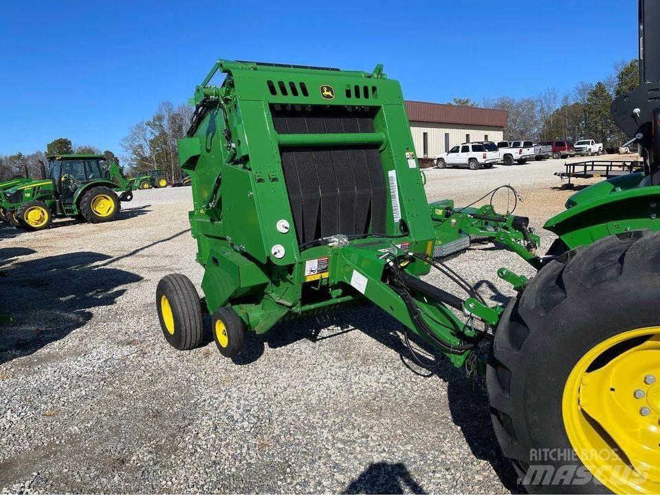 John Deere 450E Rundballenpressen