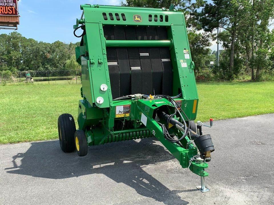 John Deere 450E Rundballenpressen