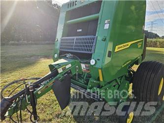 John Deere 451M Rundballenpressen