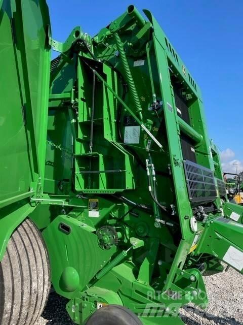 John Deere 460M Rundballenpressen