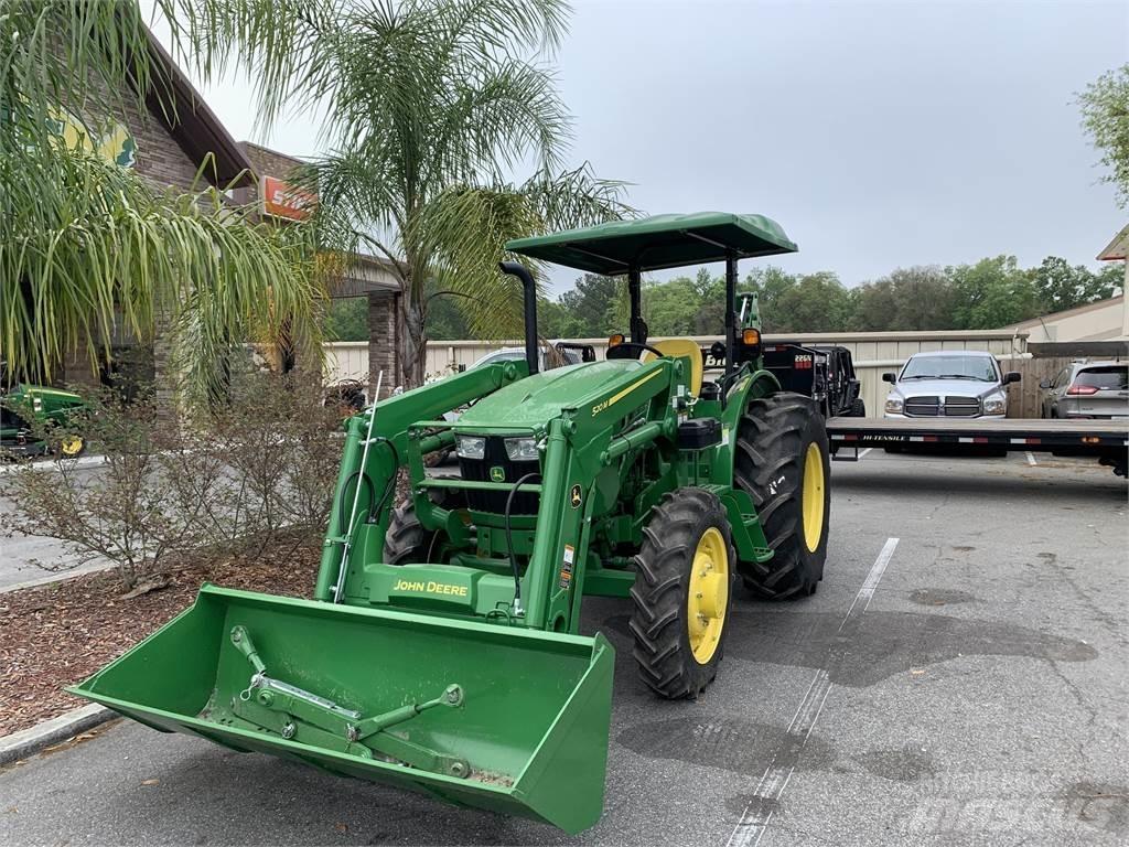 John Deere 5045E Traktoren