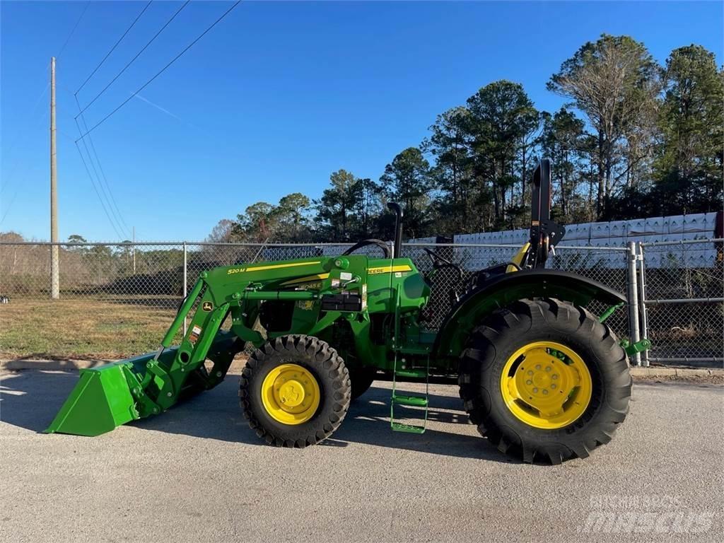 John Deere 5045E Traktoren