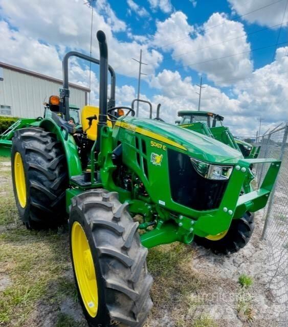 John Deere 5067E Traktoren