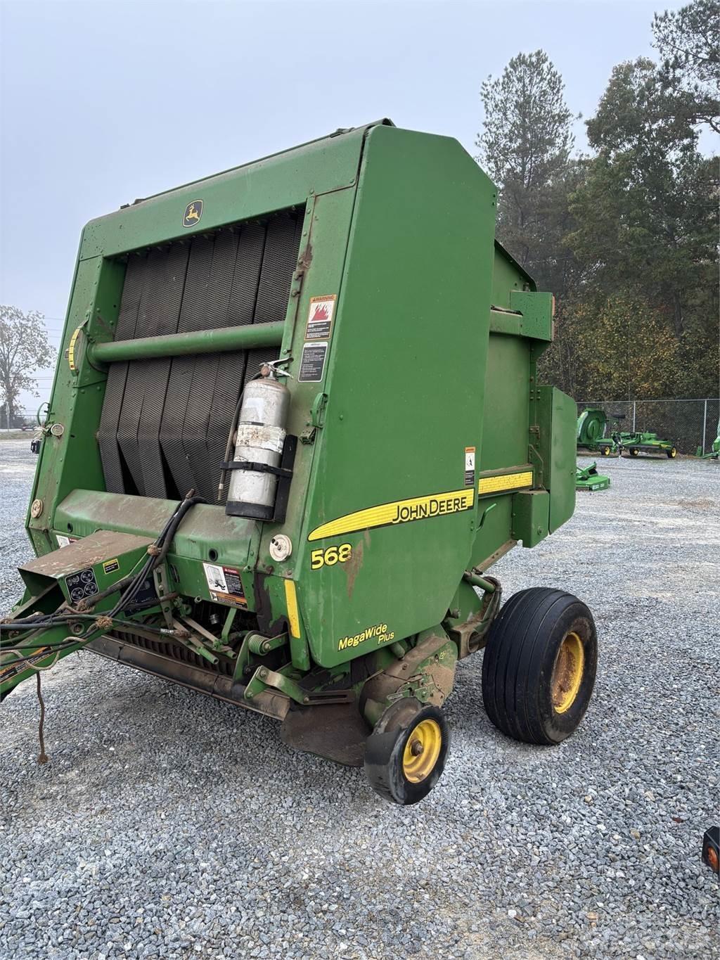 John Deere 568 Rundballenpressen