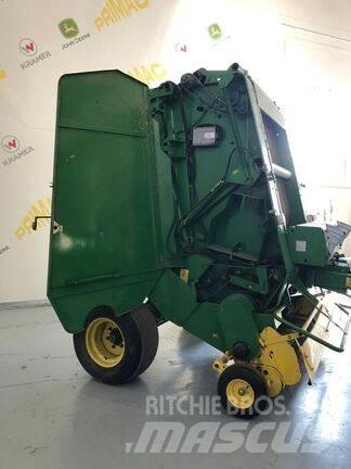 John Deere 590 Rundballenpressen