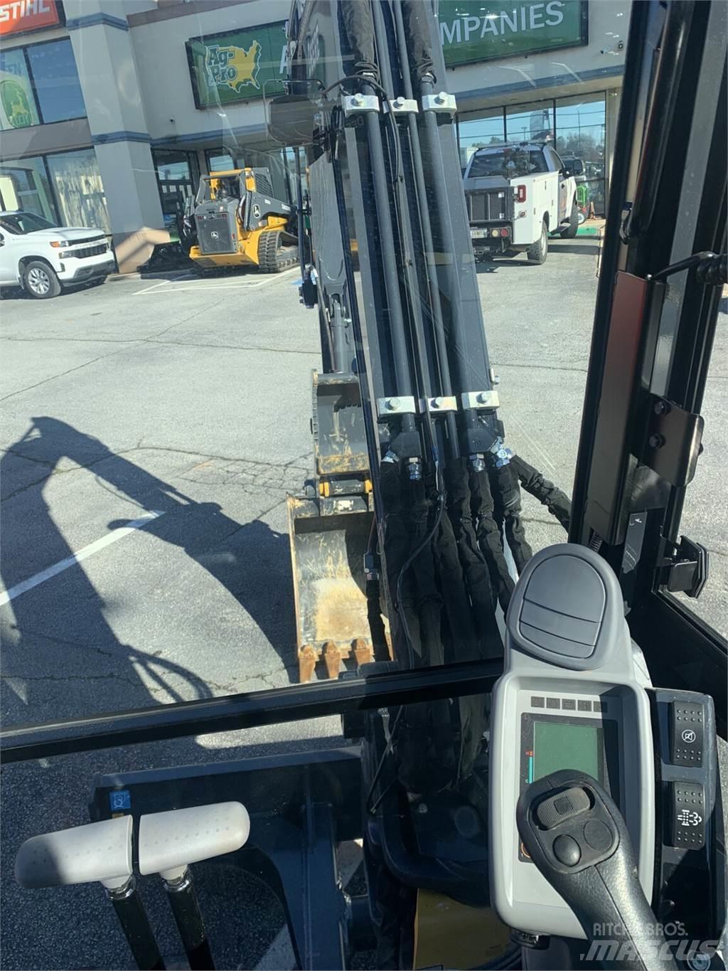 John Deere 60P Long Reach Bagger