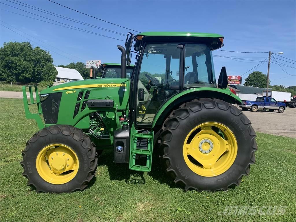 John Deere 6120E Traktoren