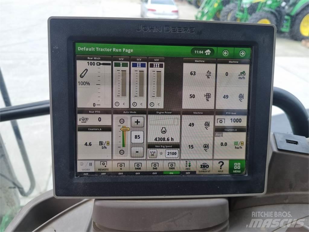 John Deere 6215R Traktoren