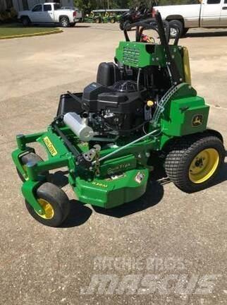 John Deere 636M Reitermäher