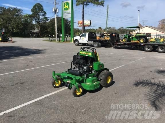 John Deere 648R Reitermäher