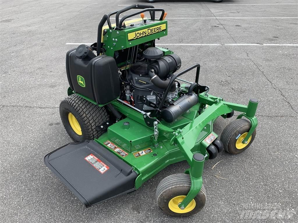 John Deere 652R Reitermäher