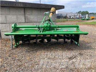 John Deere 665 Motoreggen / Rototiller