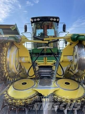 John Deere 7700 Feldhäcksler