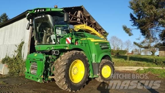John Deere 8400 Feldhäcksler