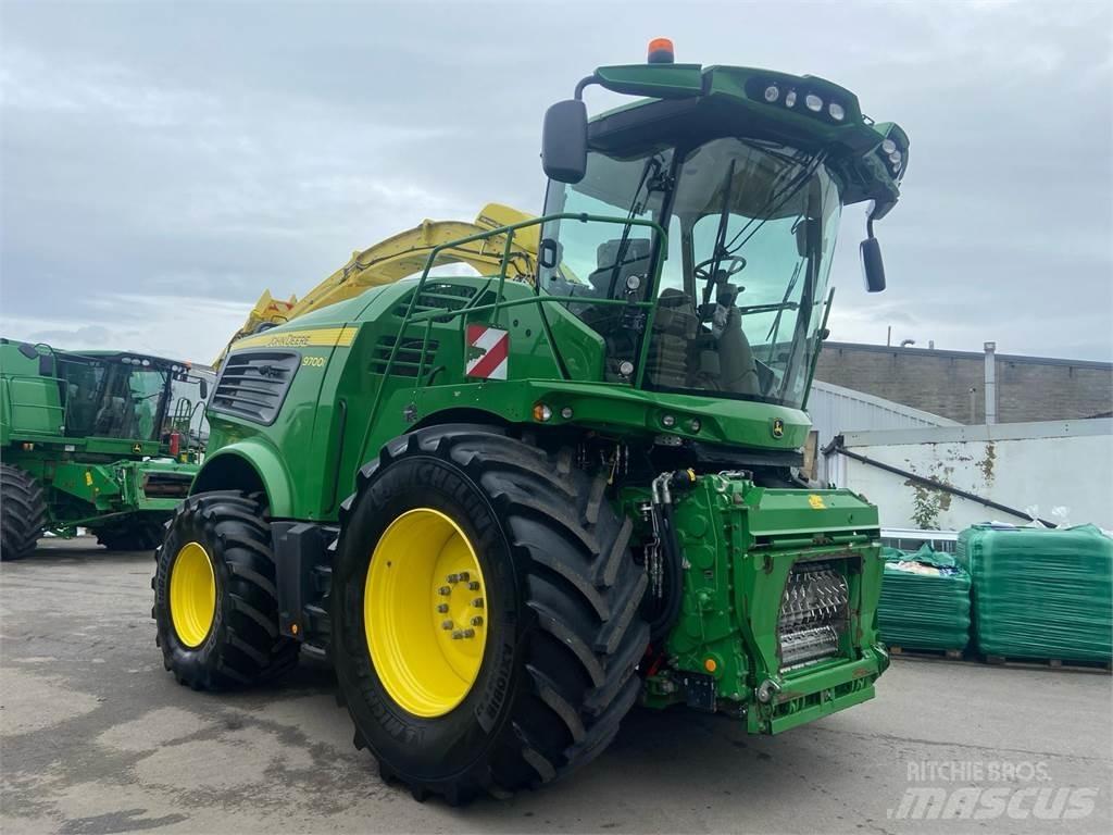John Deere 9700 Feldhäcksler