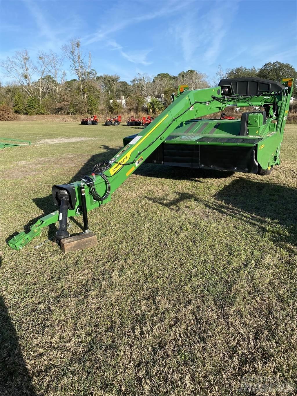 John Deere C300 Mähwerke