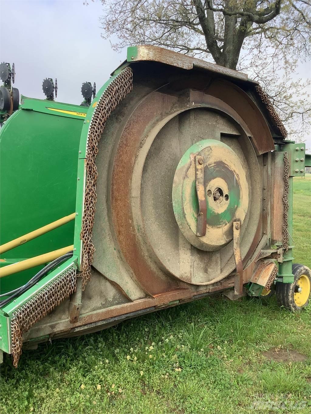 John Deere R20 Ballenschredder, -schneider und -wickler