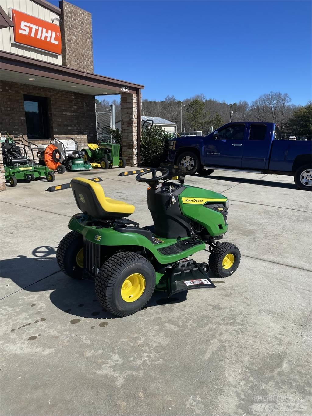 John Deere S100 Reitermäher