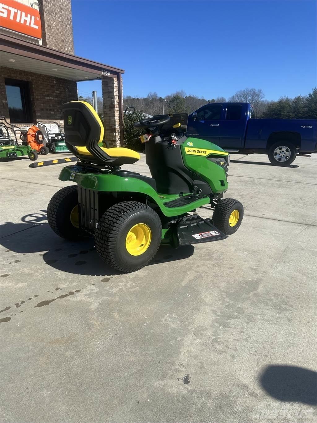 John Deere S110 Reitermäher