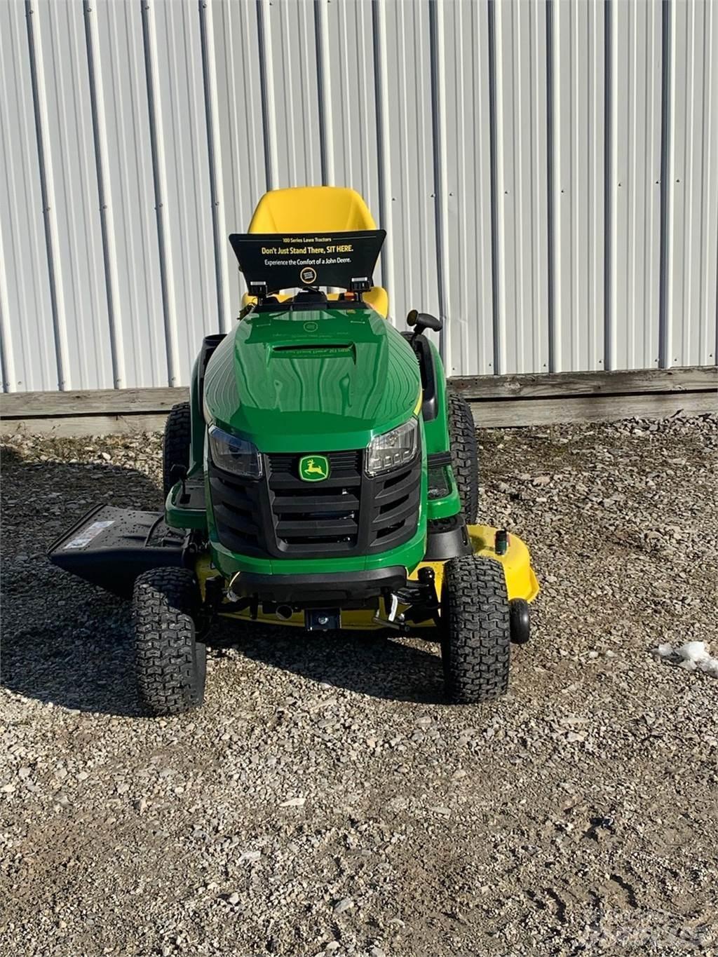 John Deere S110 Reitermäher