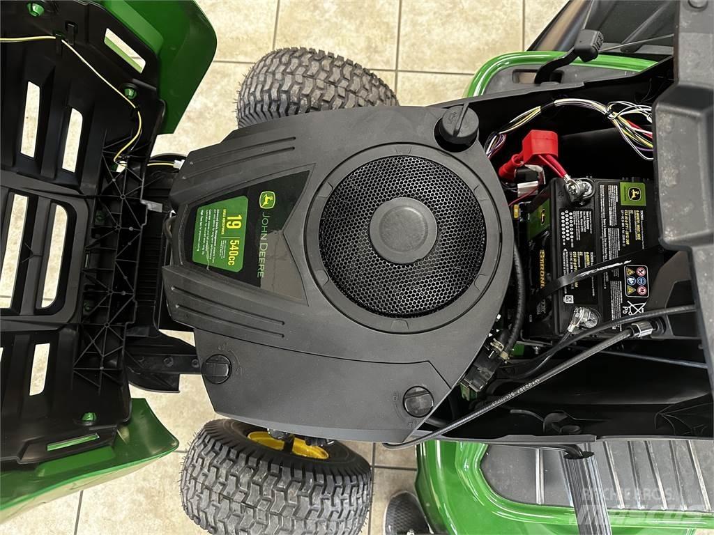 John Deere S110 Reitermäher