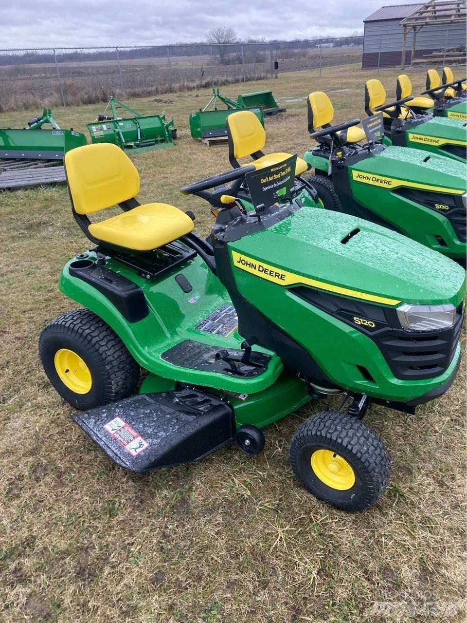 John Deere s120 Reitermäher