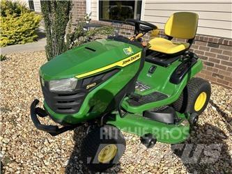 John Deere S140 Reitermäher