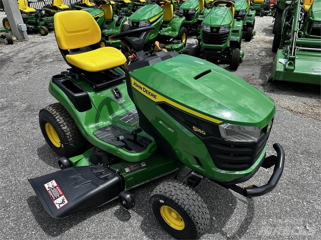 John Deere S140 Reitermäher