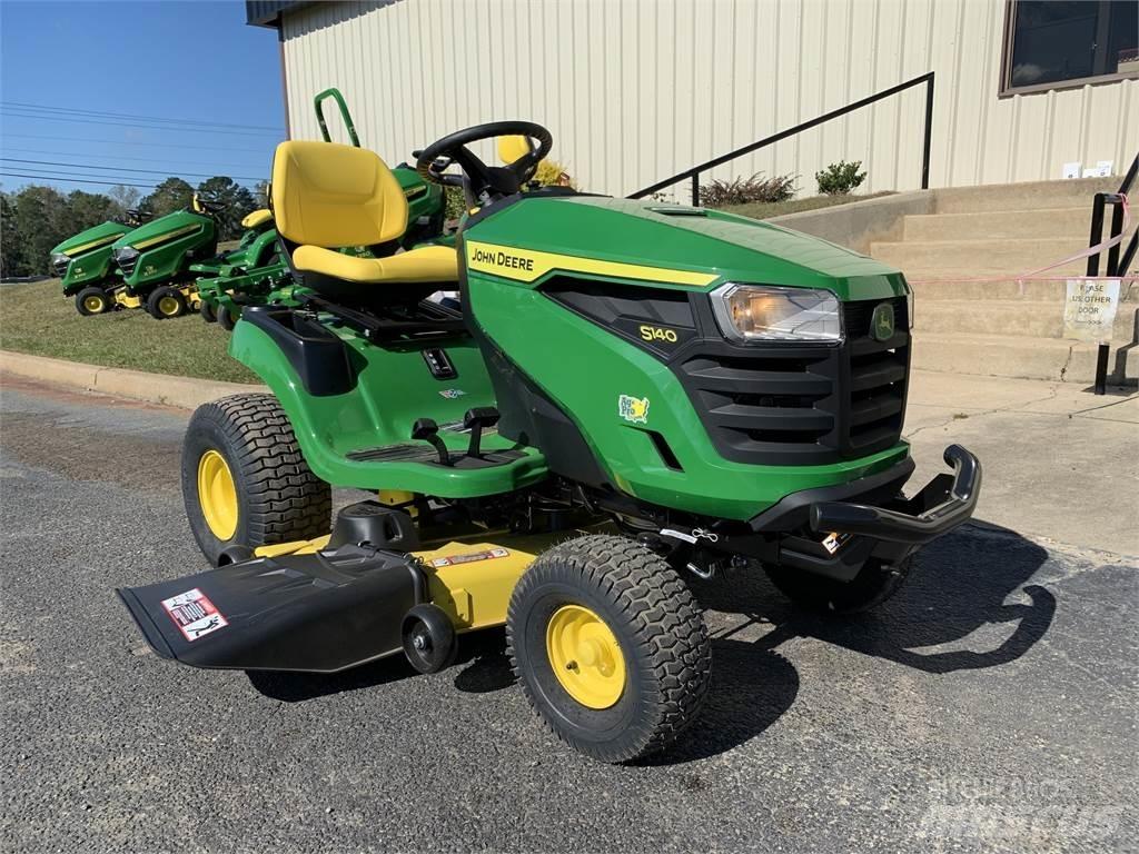 John Deere S140 Reitermäher