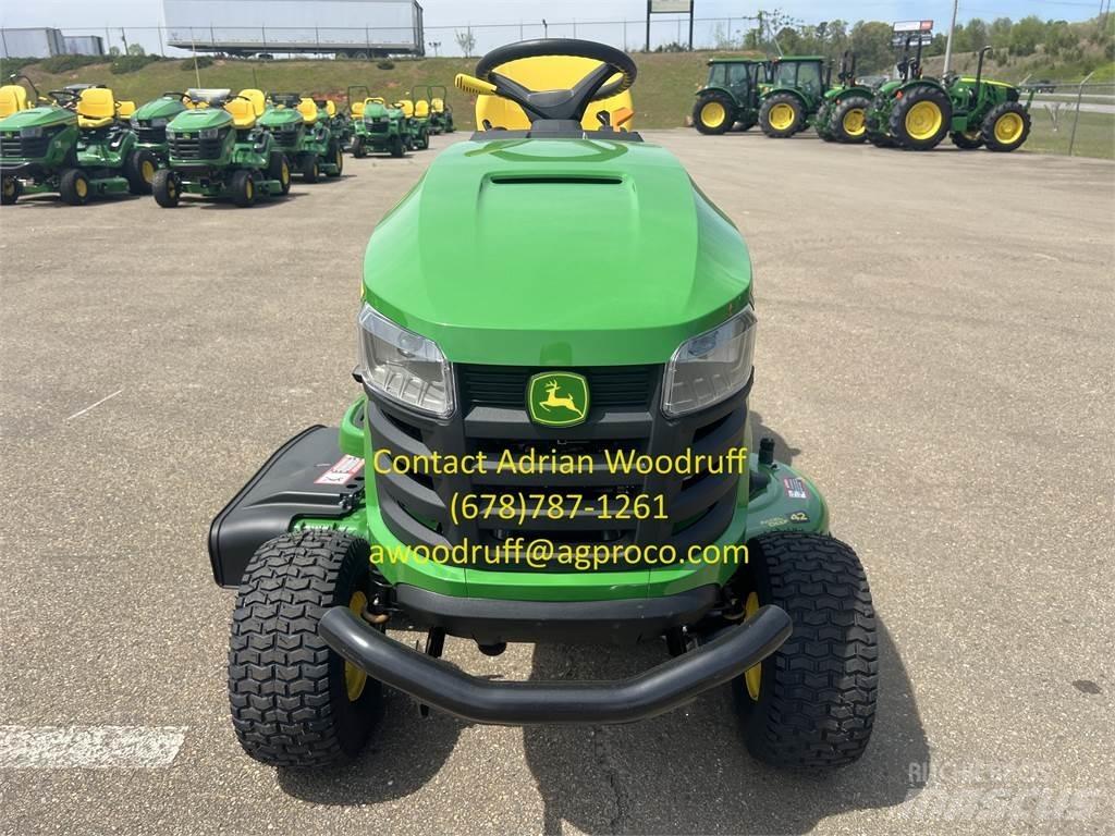 John Deere S220 Reitermäher