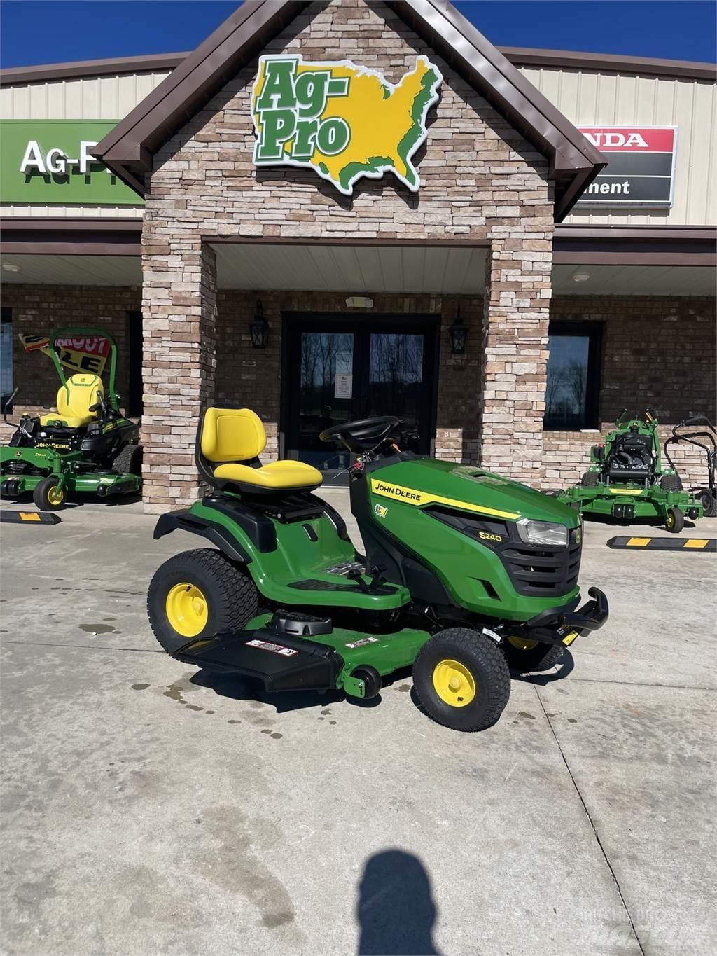 John Deere S240 Kleintraktoren