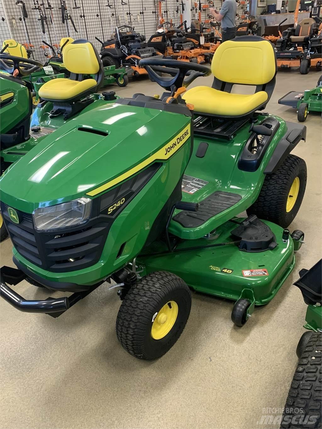 John Deere S240 Kleintraktoren