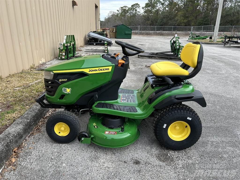 John Deere S240 Kleintraktoren