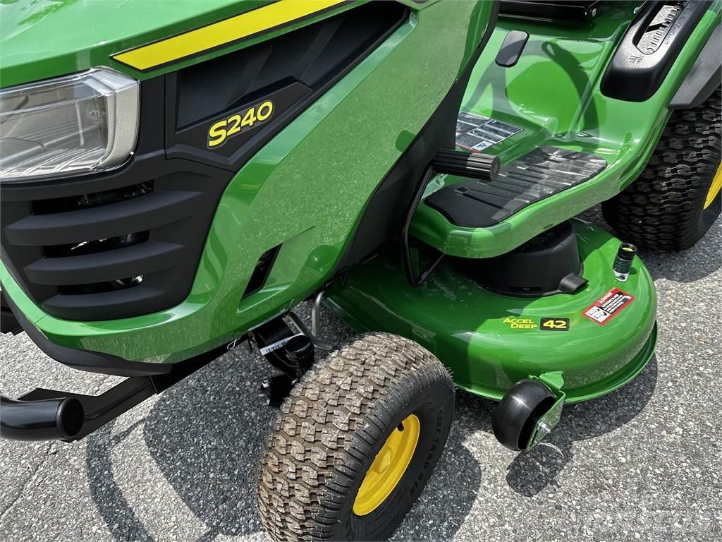John Deere S240 Kleintraktoren