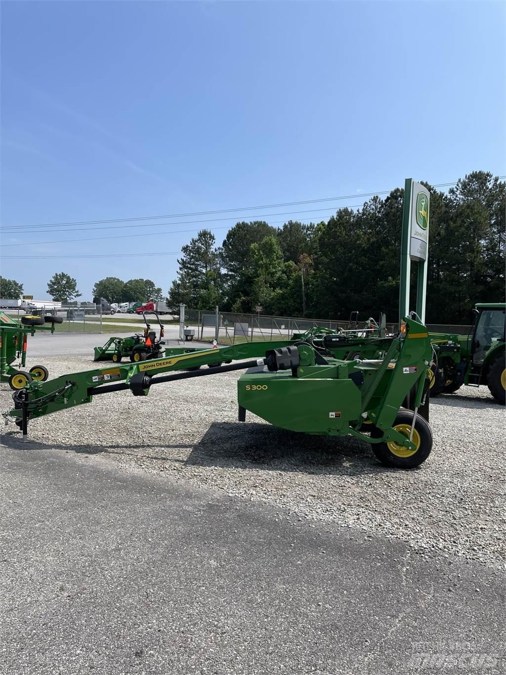 John Deere S300 Mähwerke
