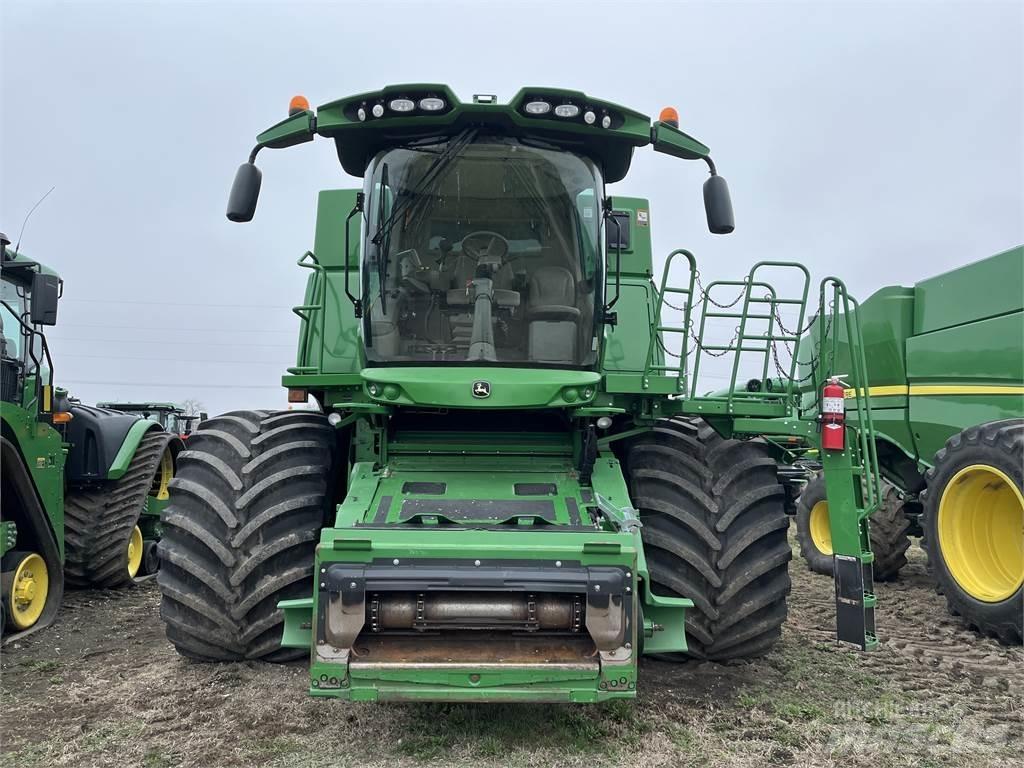John Deere S680 Mähdrescher