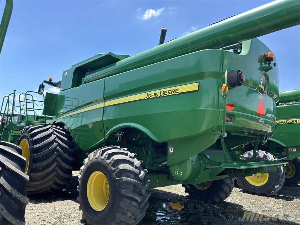 John Deere S680 Mähdrescher