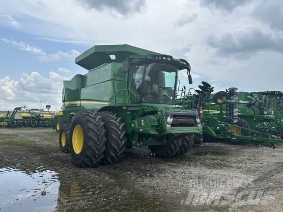 John Deere S770 Mähdrescher